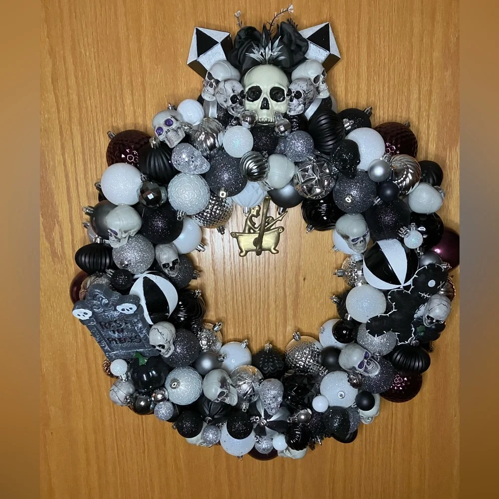 22” custom Halloween wreath